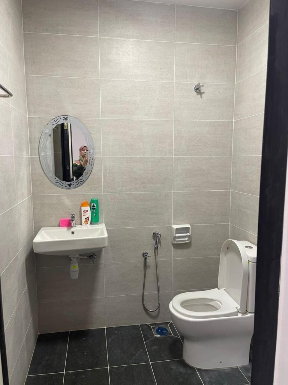 Homestay Idamanku Shah Alam Zewnętrze zdjęcie